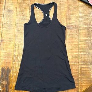 Lululemon cool racerback tank size 4